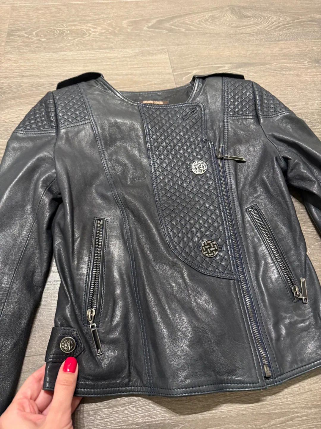 Roberto Cavalli Leather Jacket - Size Small made in Italy image indicator(6)