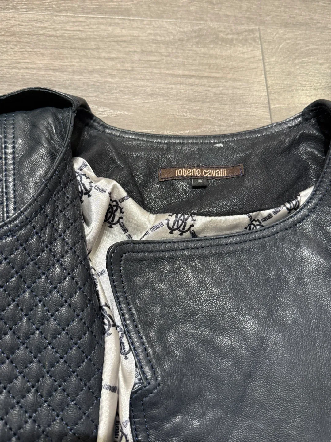 Roberto Cavalli Leather Jacket - Size Small made in Italy image indicator(10)