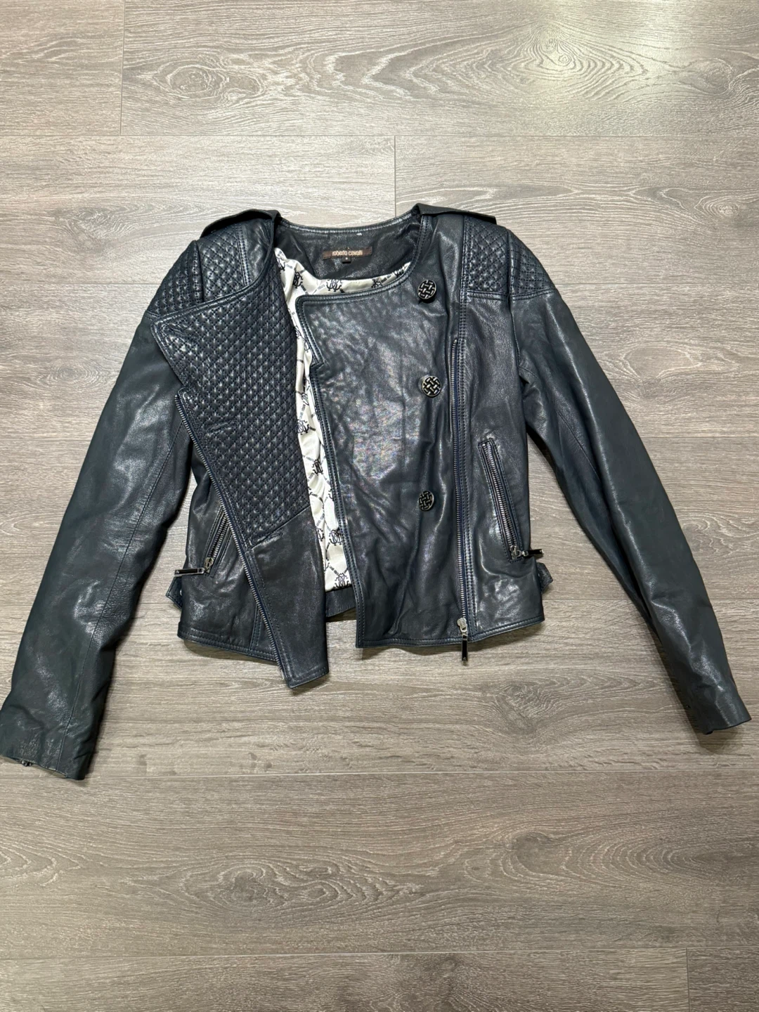 Roberto Cavalli Leather Jacket - Size Small made in Italy - photo 2