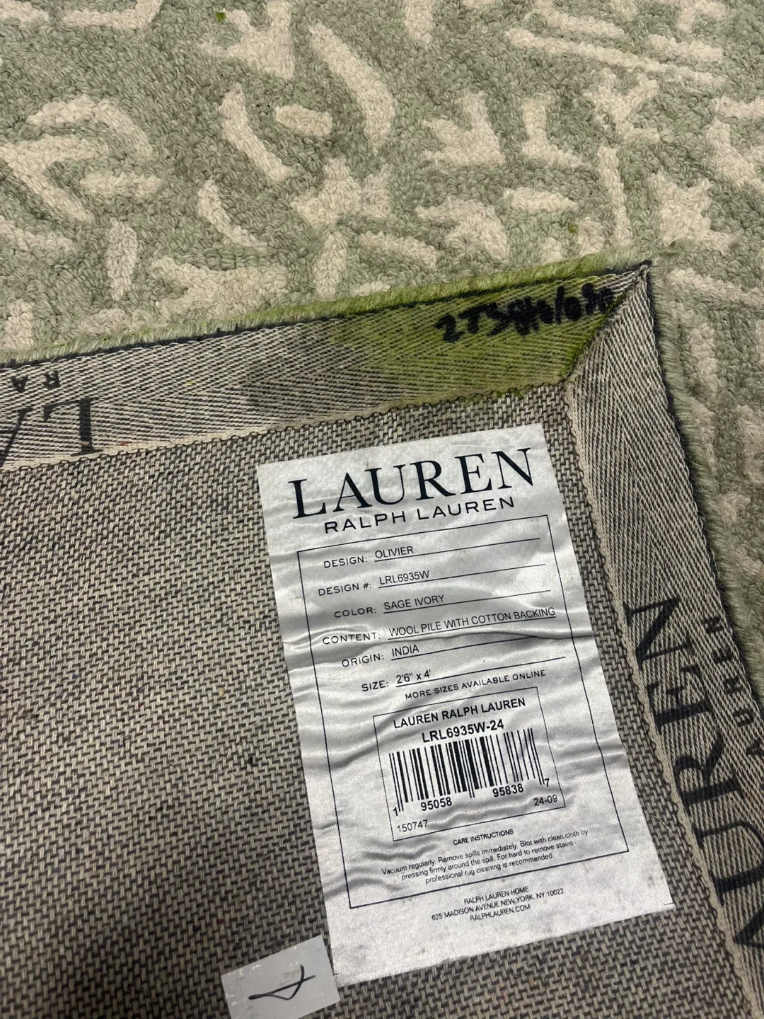 Lauren Ralph Lauren HomeSense Rug 2'6" x 4' image indicator(7)