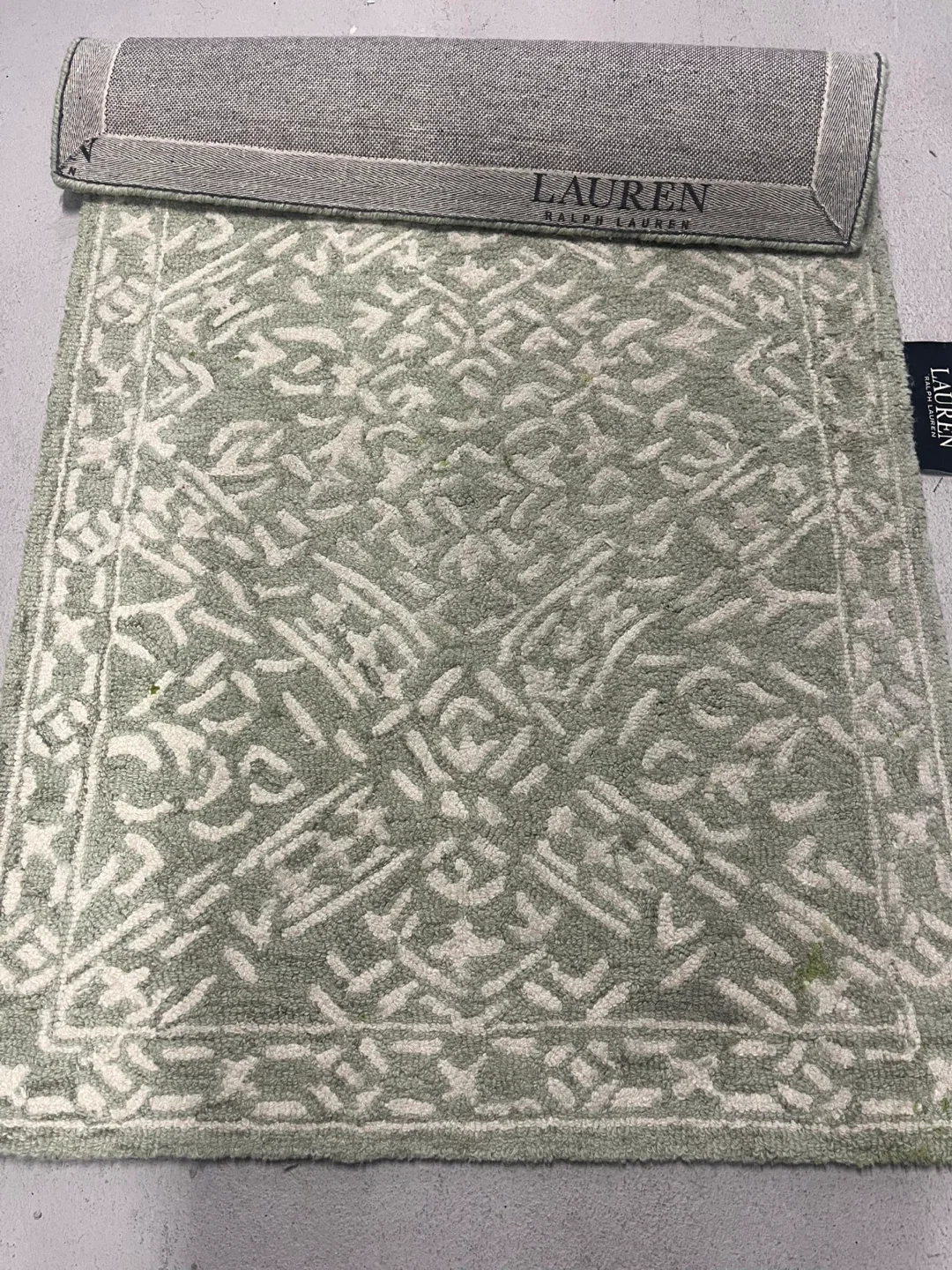 Lauren Ralph Lauren HomeSense Rug 2'6" x 4' image indicator(8)