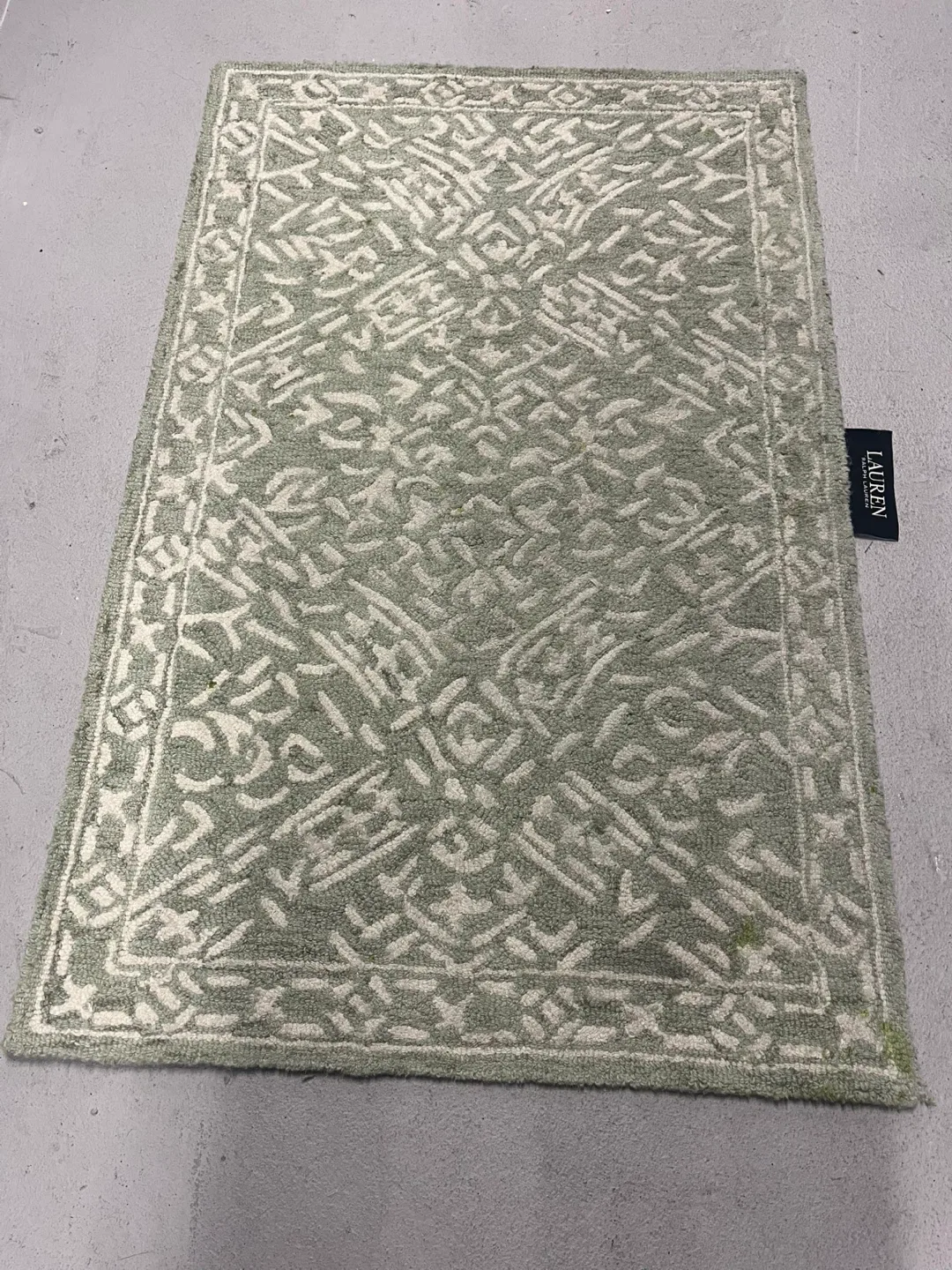 Lauren Ralph Lauren HomeSense Rug 2'6" x 4' image indicator(10)