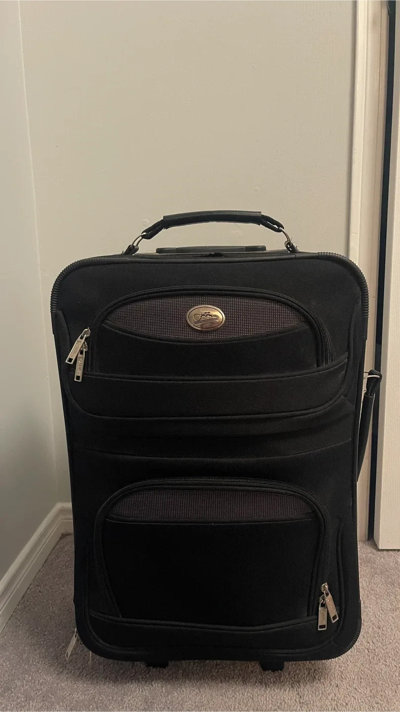 Rolling Suitcase - Black