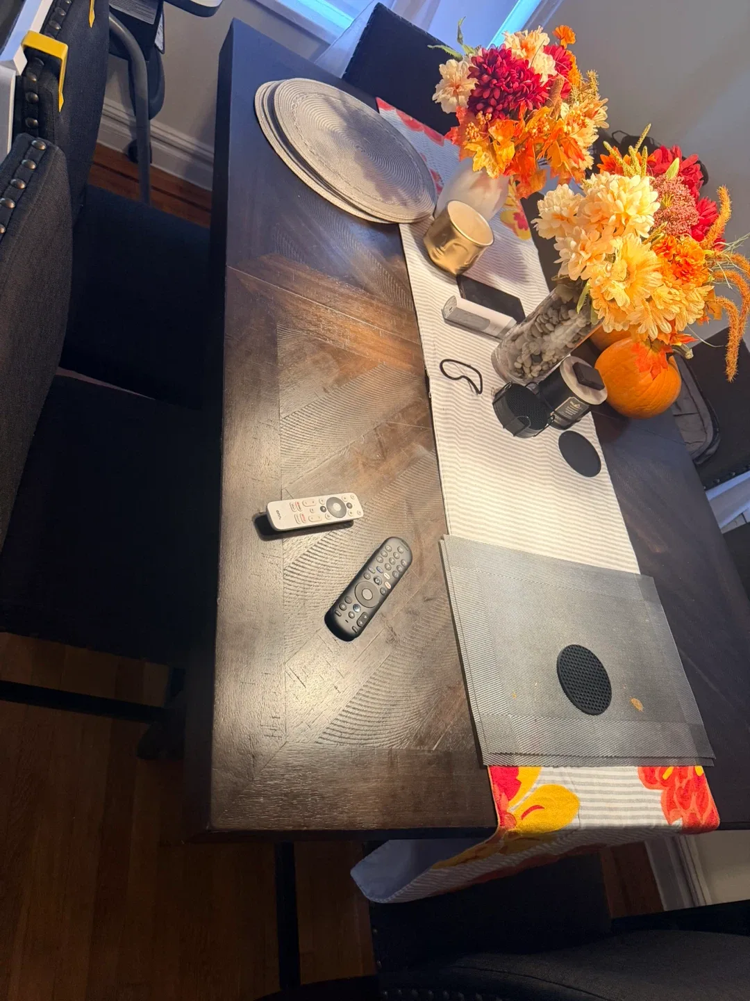 Bob's Furniture Dining Table with 4 Chairs