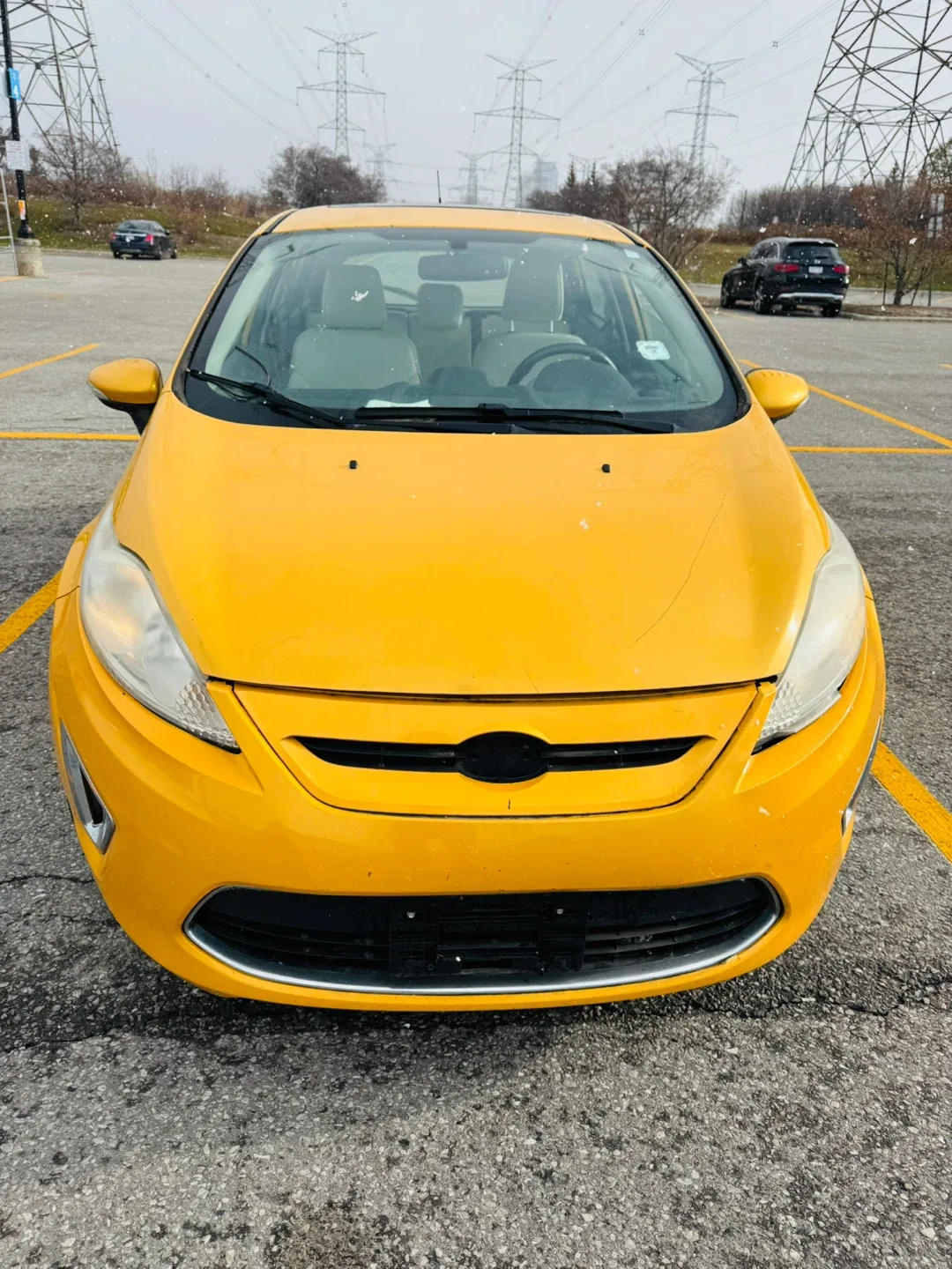 2012 Ford Fiesta Hatchback ( LOW KM )