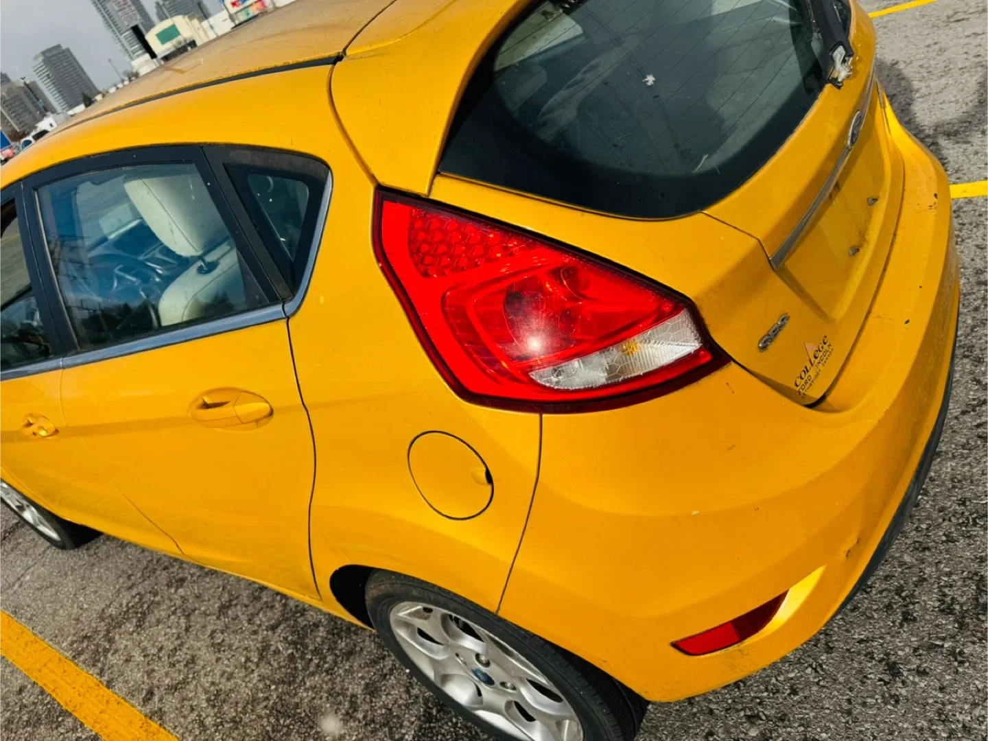 2012 Ford Fiesta Hatchback ( LOW KM ) image indicator(5)