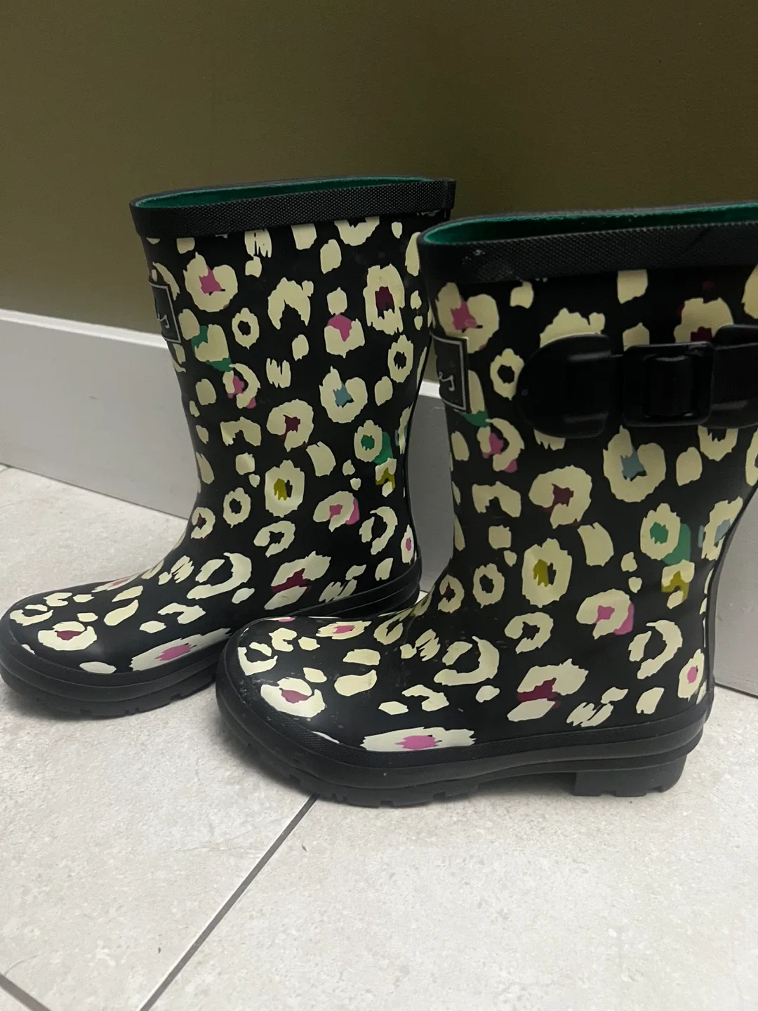Rain Boots - Size US 5