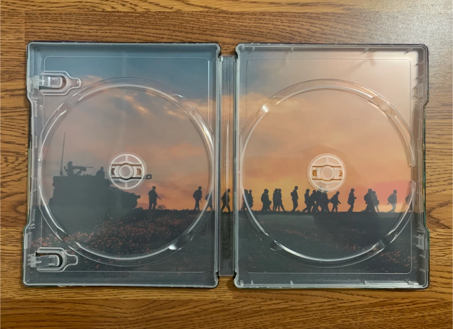 The Long Walk (Amazon Exclusive) [LE Steelbook] 4K UHD Blu-ray… - photo 5