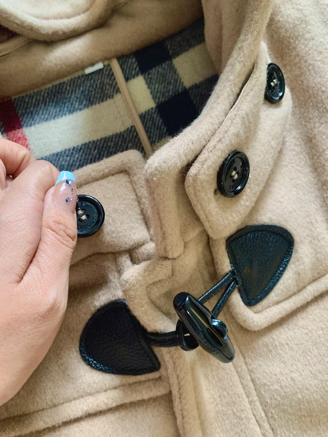 Classic Beige Wool Duffle Coat image indicator(9)