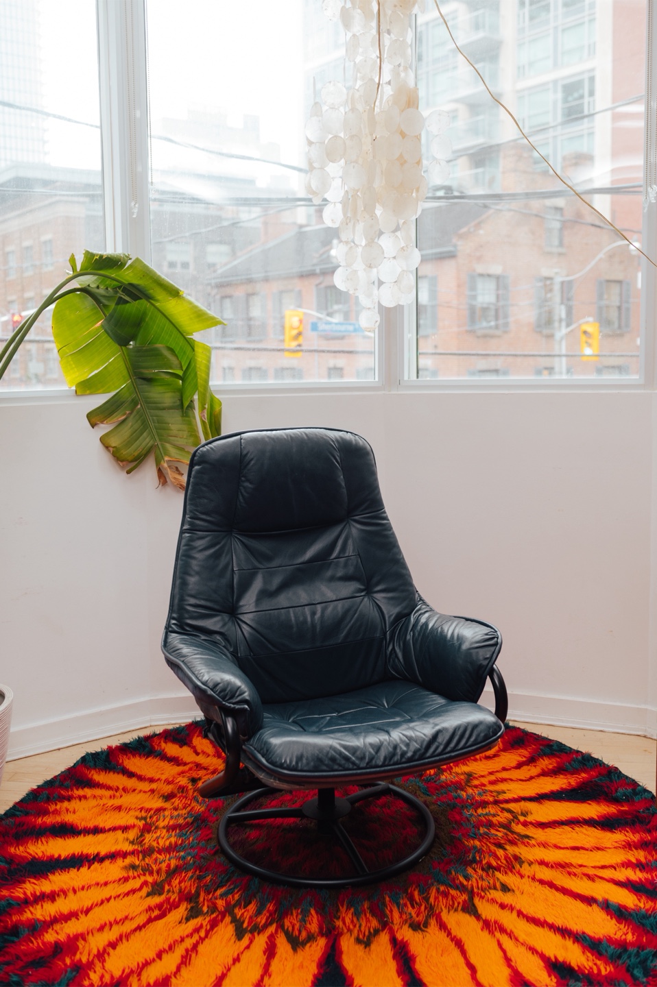 1970’s Scandinavian-Style Leather Swivel Chair with Ottoman - photo 3