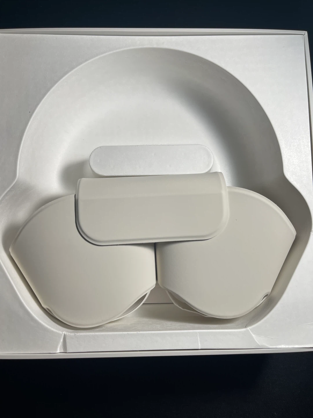 New Apple Airpods Max - Starlight - photo 4