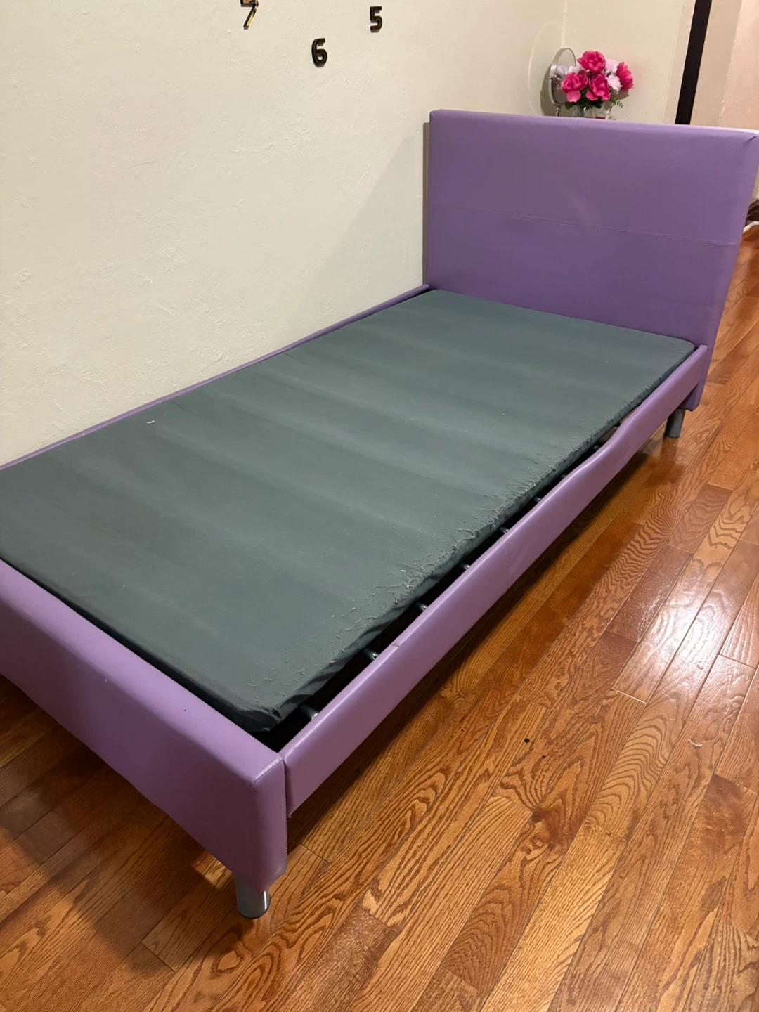Purple Twin Bed Frame & Mattress - photo 5