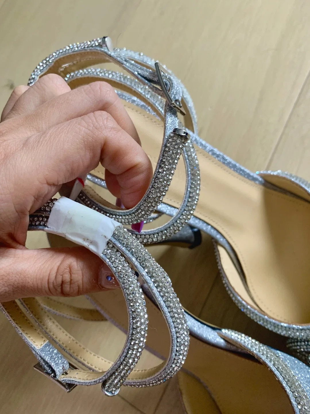 Brand New Diamond Bow Heels Size 37 image indicator(4)