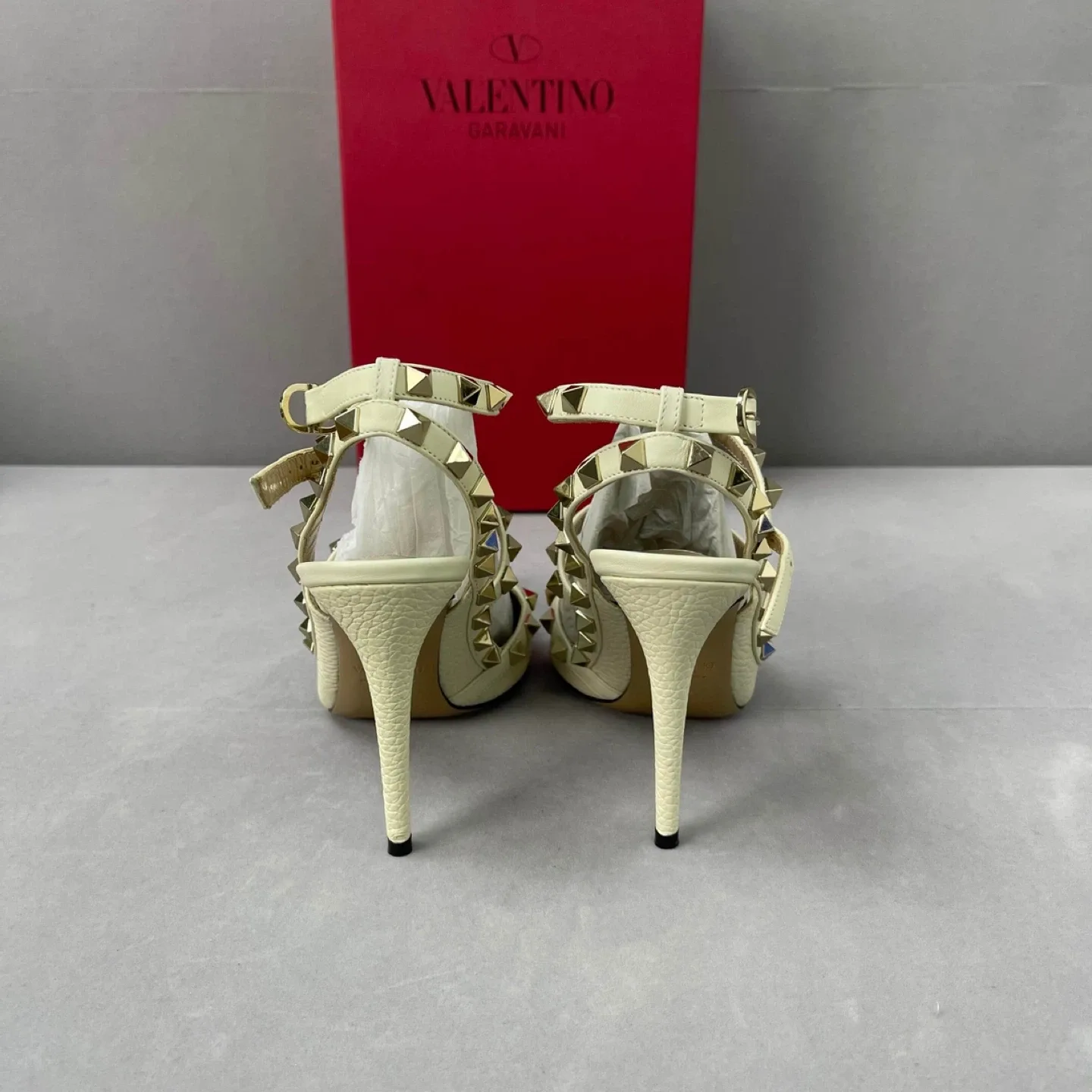 Valentino Garavani Rockstud Heels - size 37.5 image indicator(4)