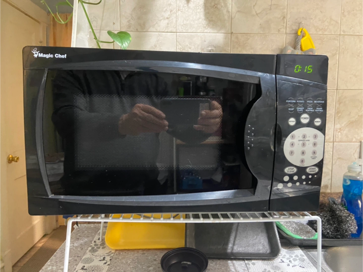 Magic Chef Microwave - Black