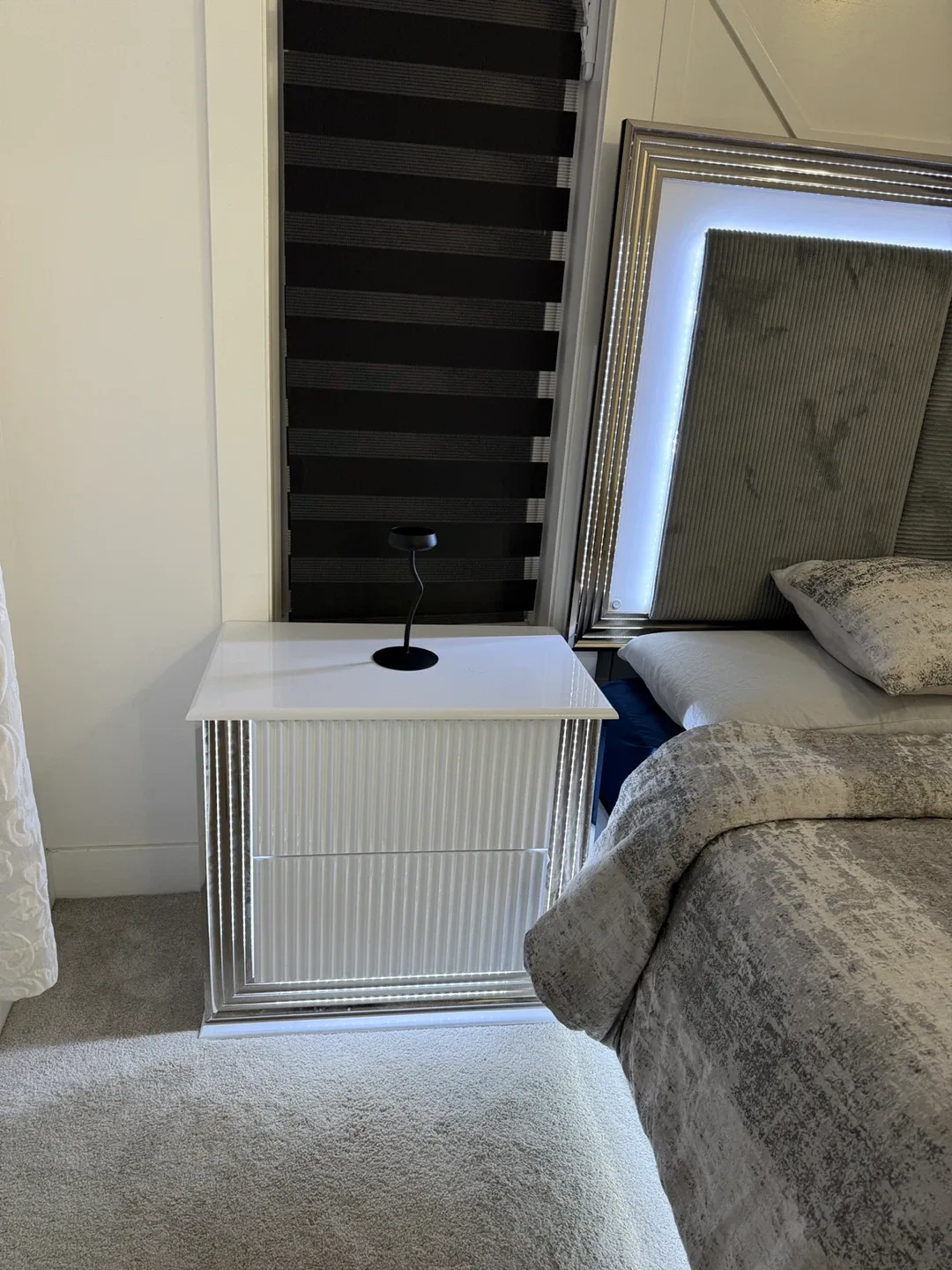 Queen Size LED Bed Frame - Modern Grey image indicator(6)