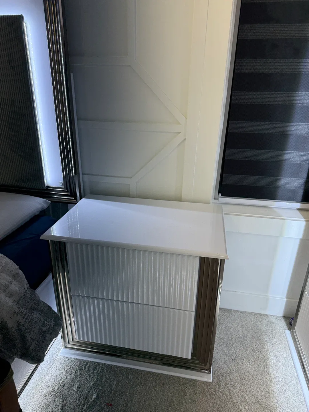 Queen Size LED Bed Frame - Modern Grey image indicator(7)