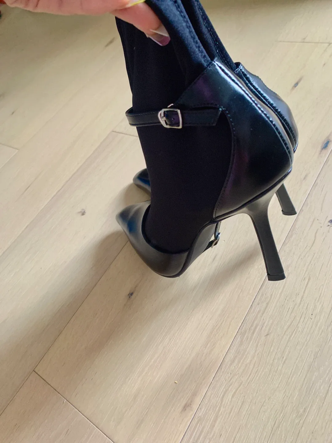 New Black Ankle High Heel Boots Size 37 image indicator(7)