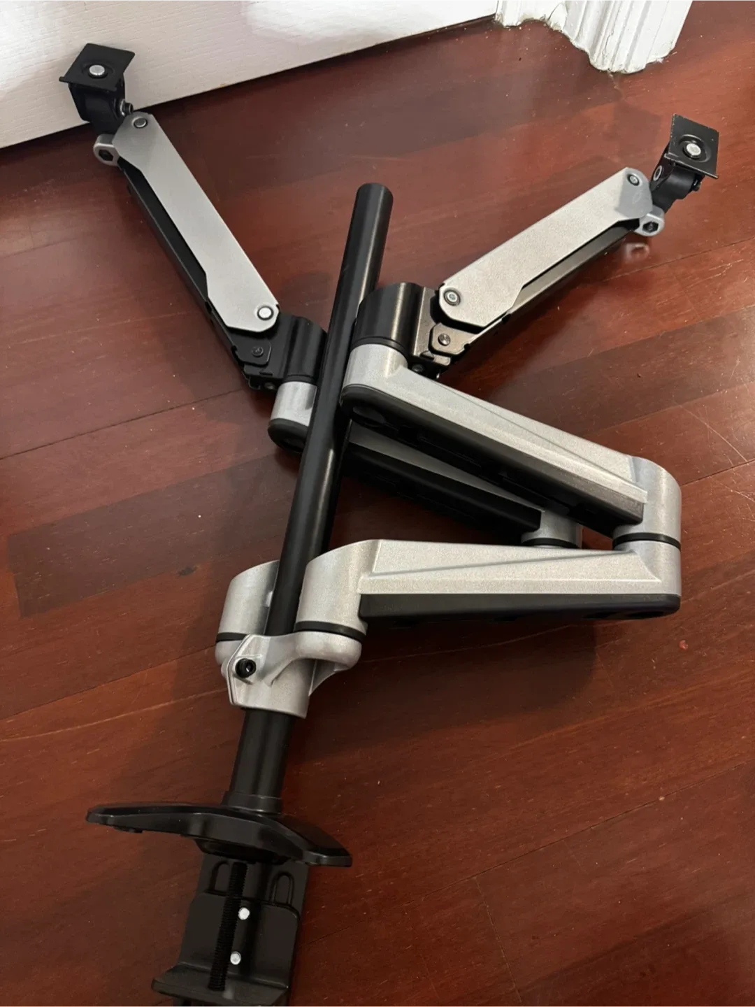 Dual  Monitor Arm