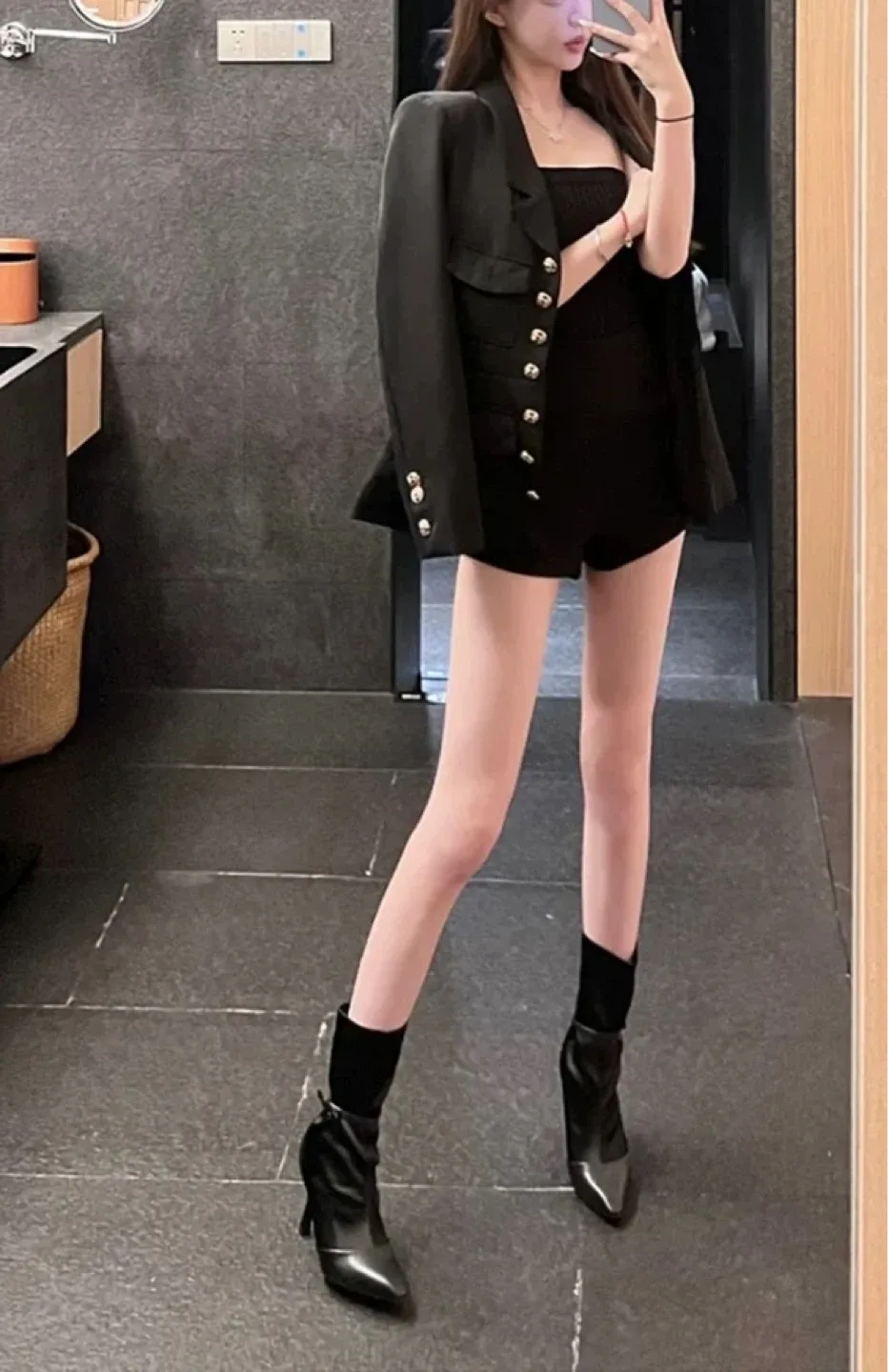 New Black Ankle High Heel Boots Size 37 image indicator(3)