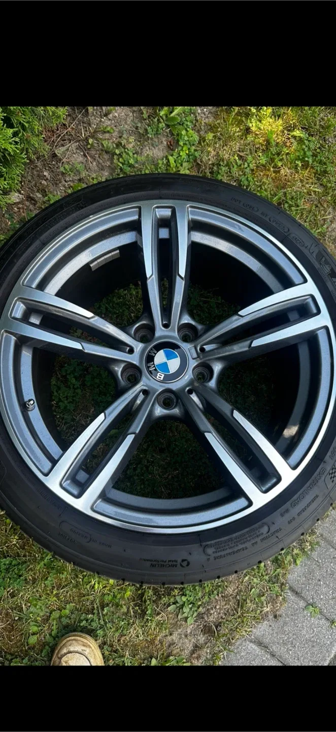set of 4 bmw 18” rep Wheels with Michelin Tire 225/45ZR18 image indicator(3)