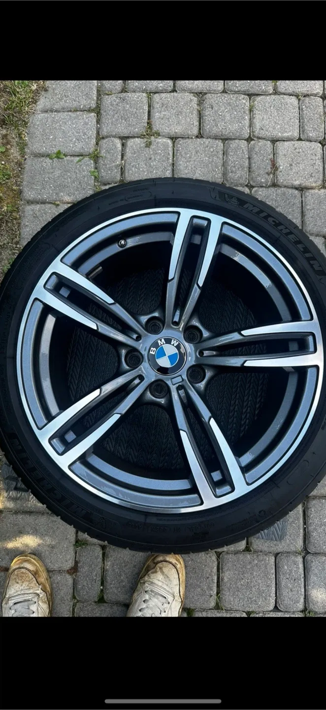 set of 4 bmw 18” rep Wheels with Michelin Tire 225/45ZR18 image indicator(6)