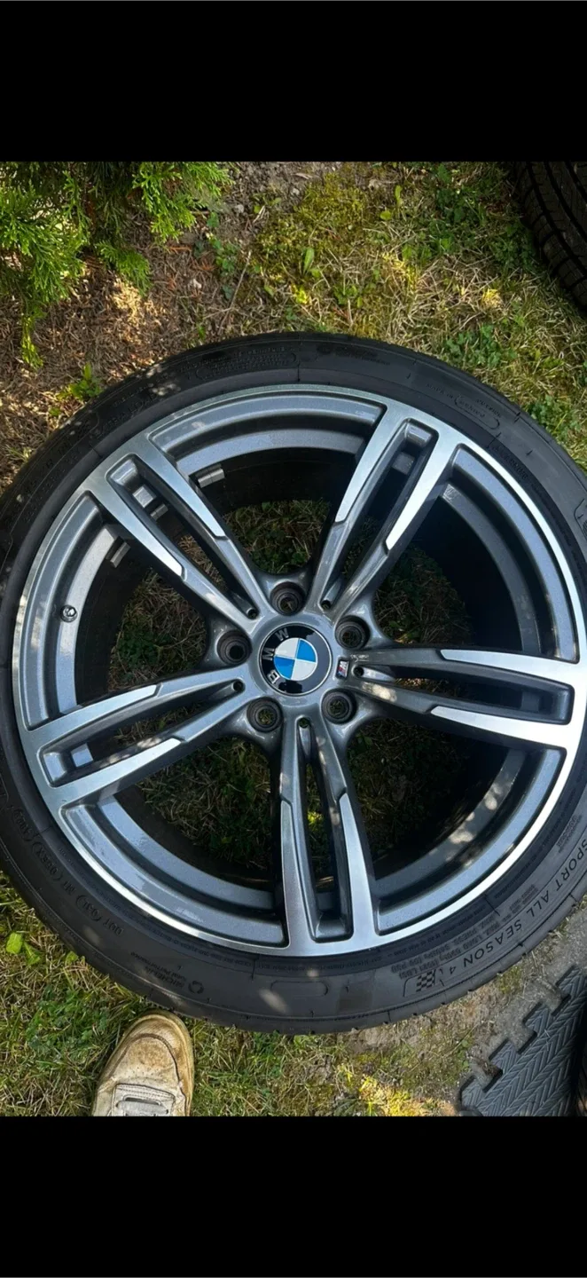 set of 4 bmw 18” rep Wheels with Michelin Tire 225/45ZR18 image indicator(4)