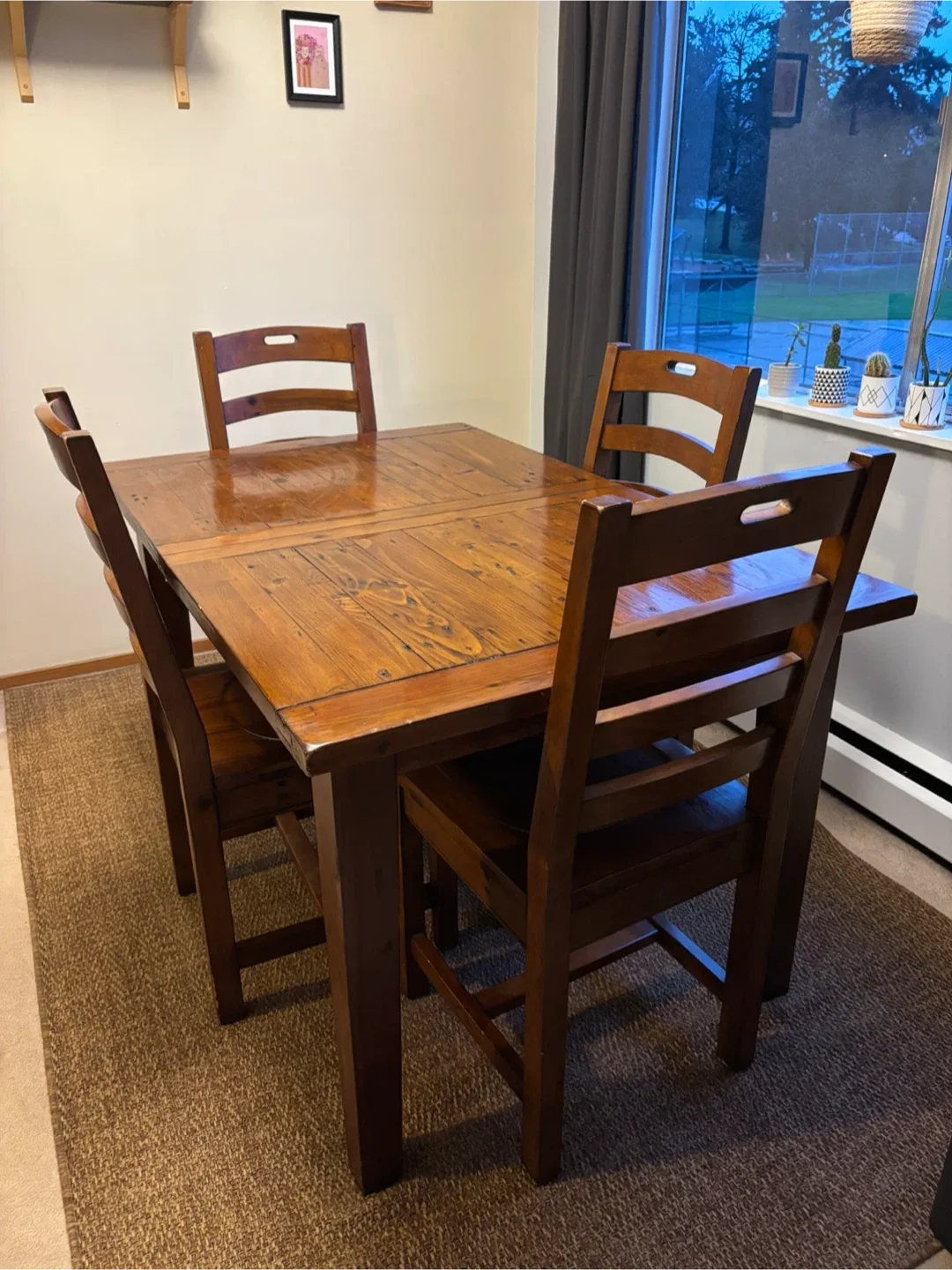 Cornwall Collection Dining Table & Chairs