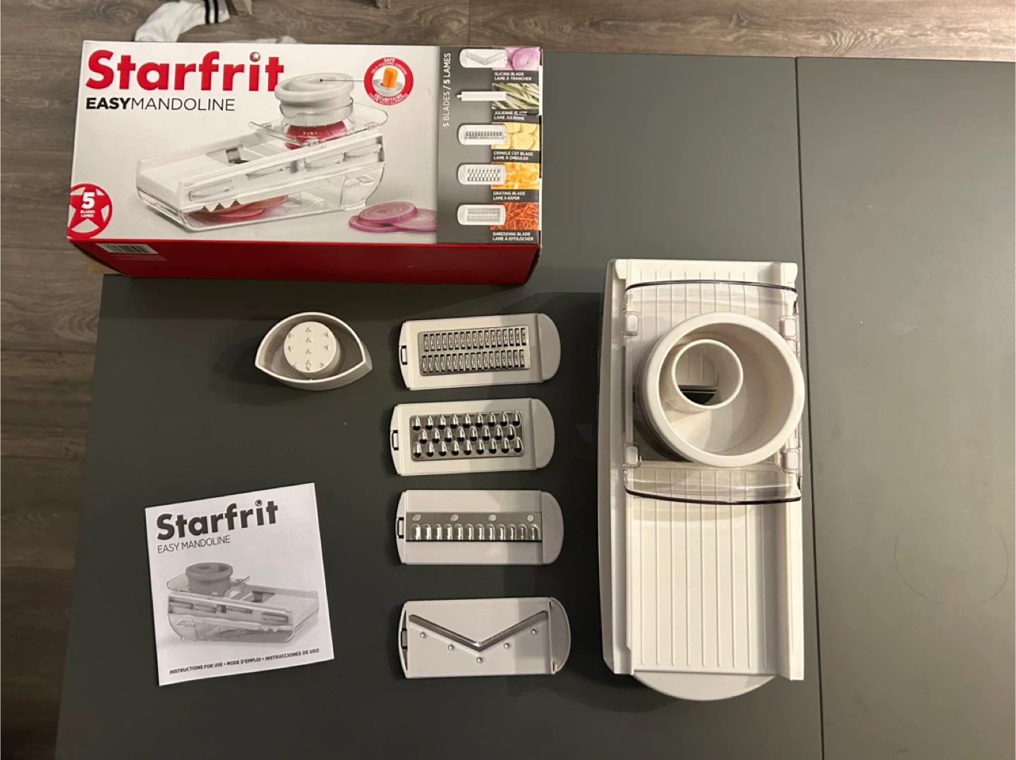 Starfrit Easy Mandoline Slicer with 5 Blades - New in Box! - photo 3