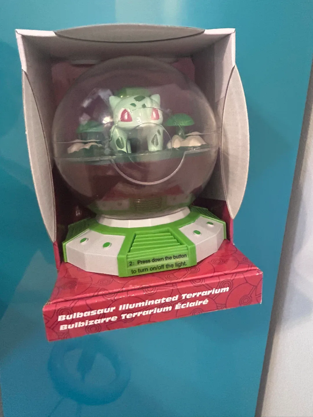 NEW Pokémon Bulbasaur Illuminated Terrarium
