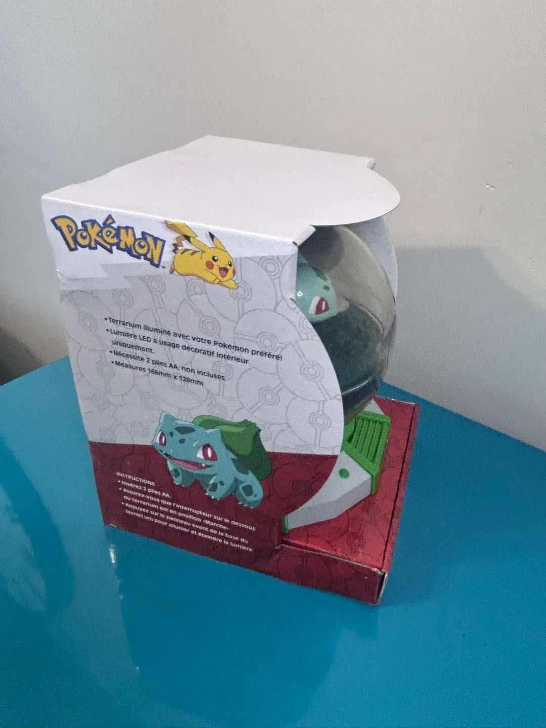 NEW Pokémon Bulbasaur Illuminated Terrarium image indicator(3)