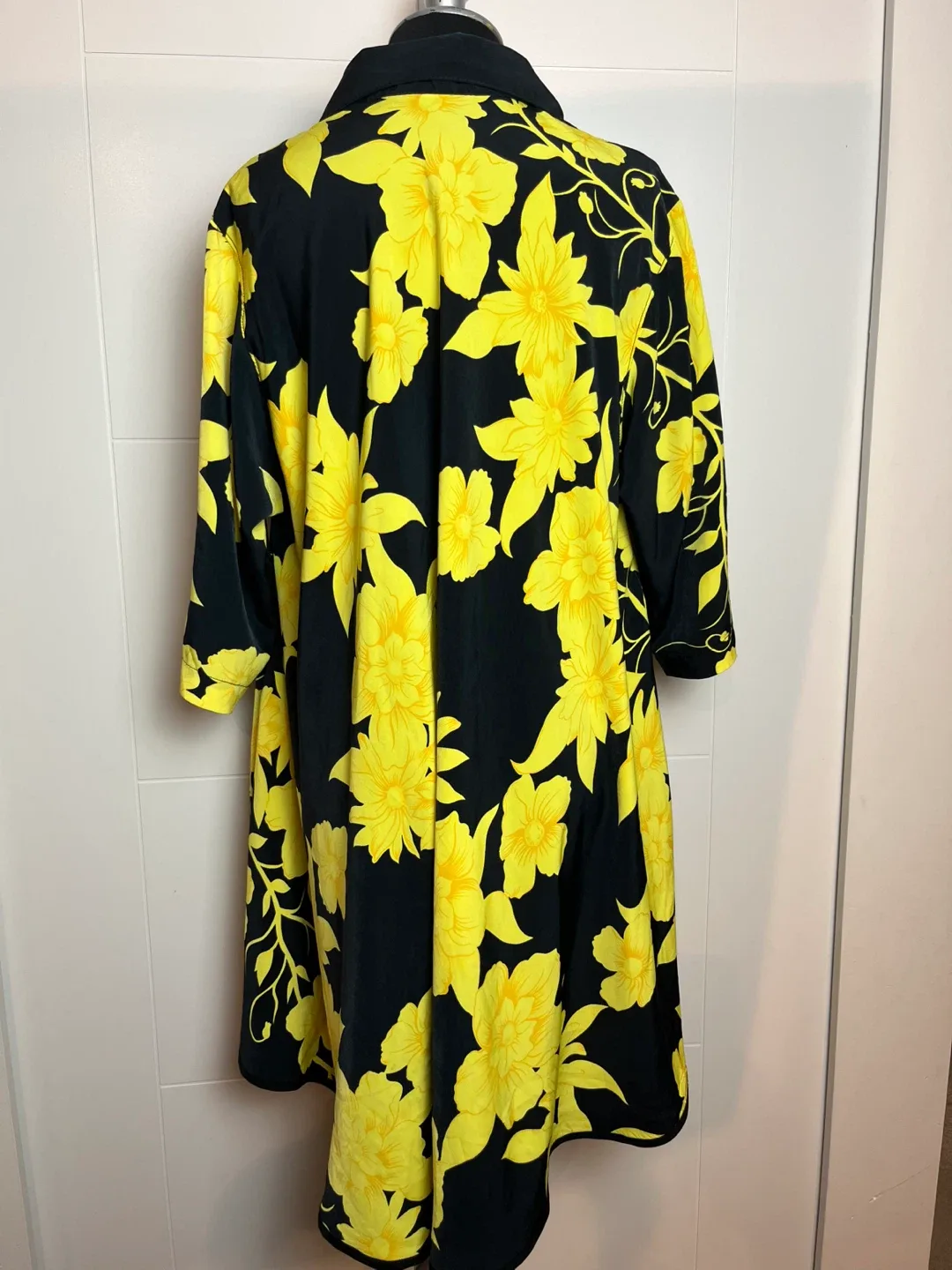 Yellow floral printed top Size M image indicator(2)