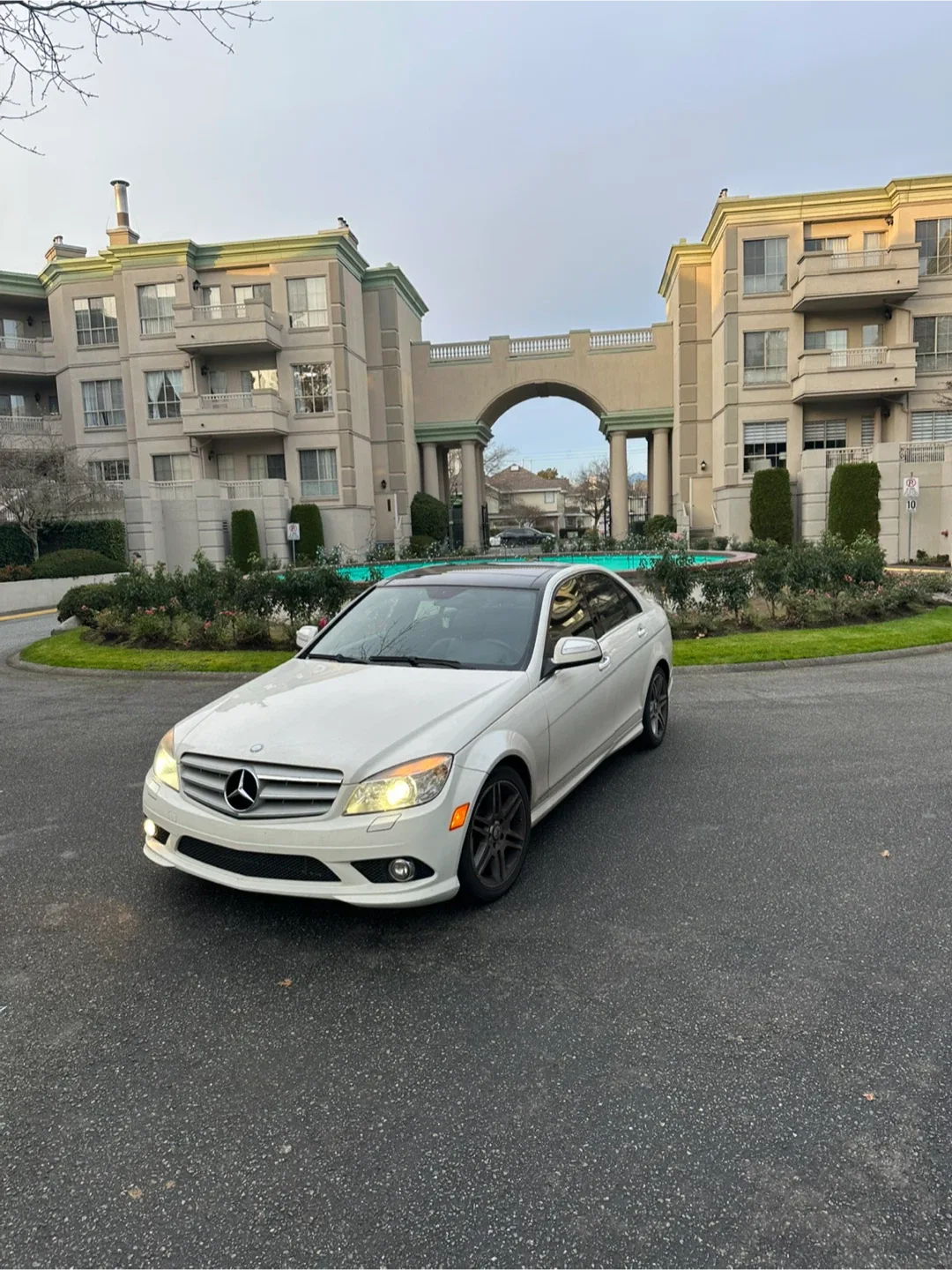 Mercedes-Benz C350 4MATIC Sedan