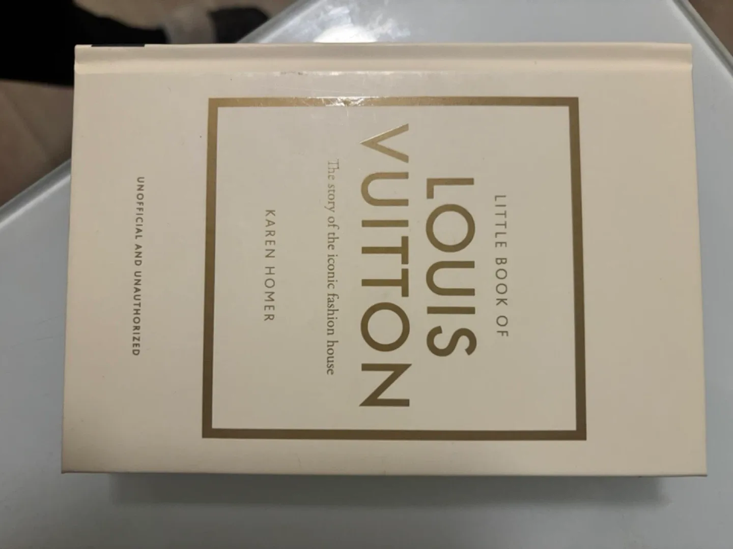 Little Book of Louis Vuitton, Chanel, Dior, Tom Ford image indicator(2)