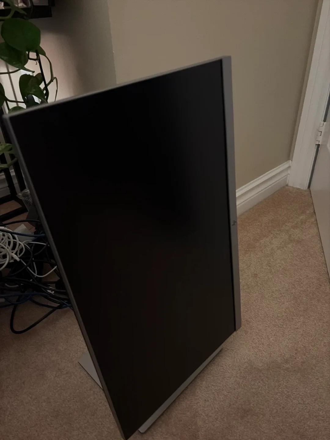 HP 23-inch Monitor with Stand included image indicator(3)