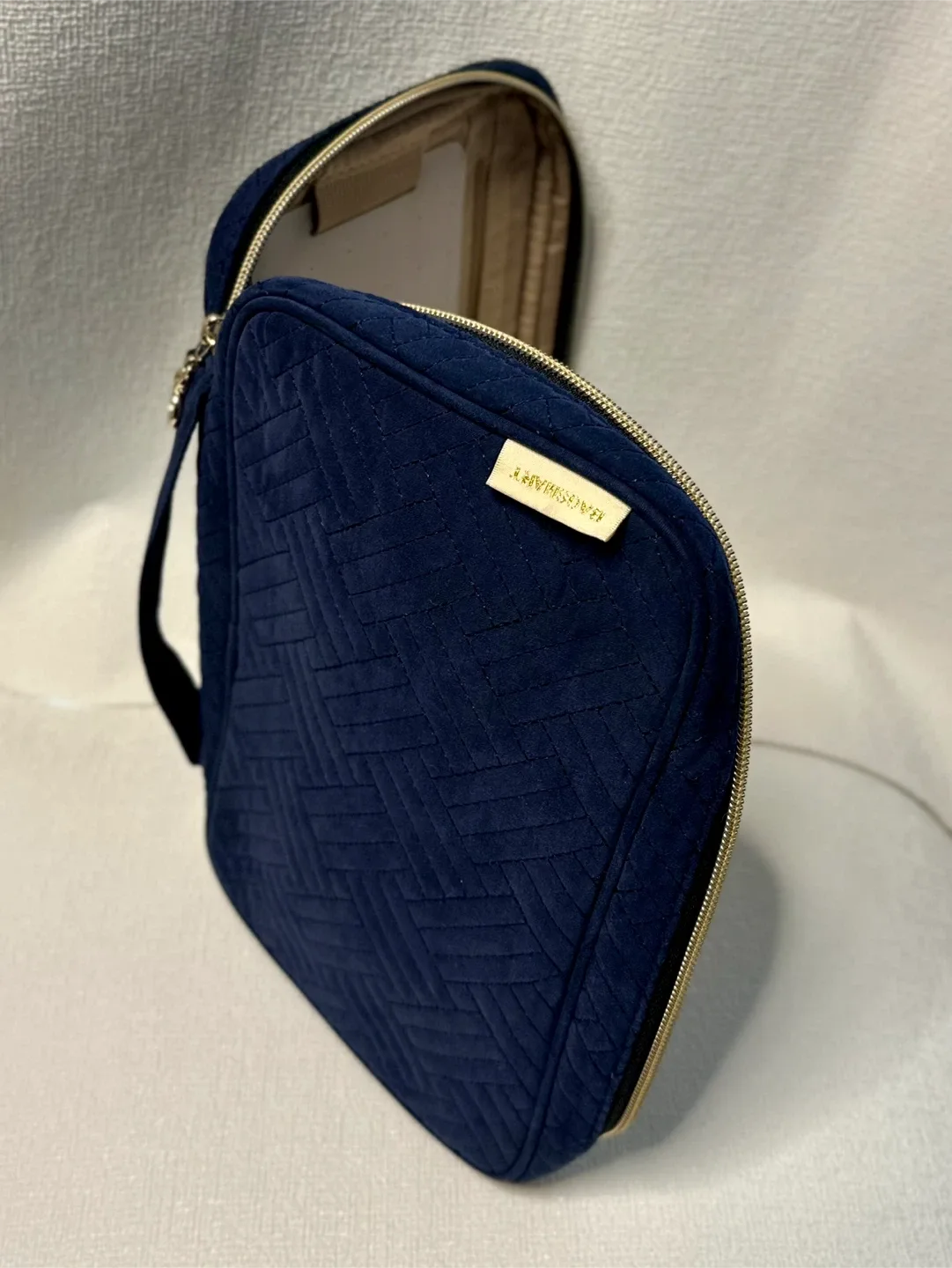 BAGSMART Navy Blue Travel Toiletry Bag image indicator(4)