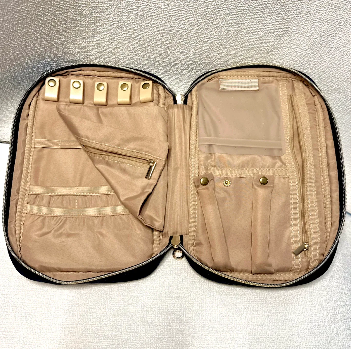 BAGSMART Navy Blue Travel Toiletry Bag image indicator(9)