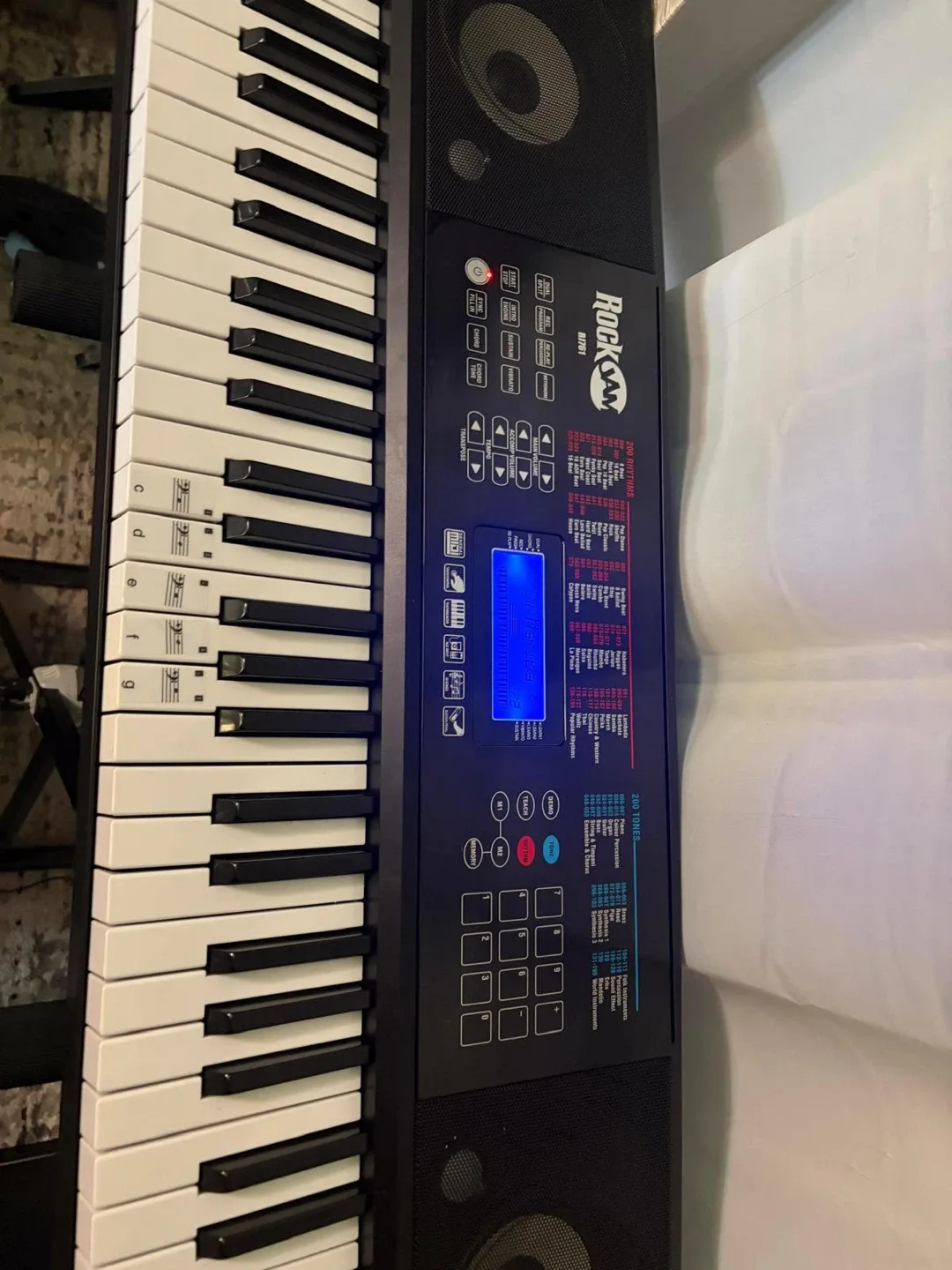 RockJam RJ761 Keyboard & Unbranded Amp image indicator(5)