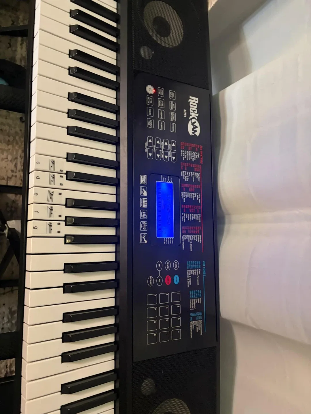 RockJam RJ761 Keyboard & Unbranded Amp image indicator(4)