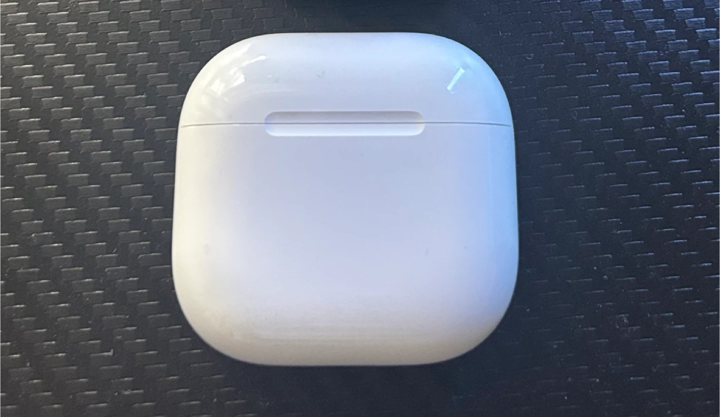 Apple AirPods 4