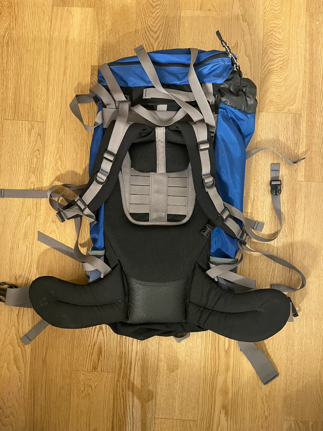 Vintage MEC Brio Blue Outdoor Backpack 70L - photo 2