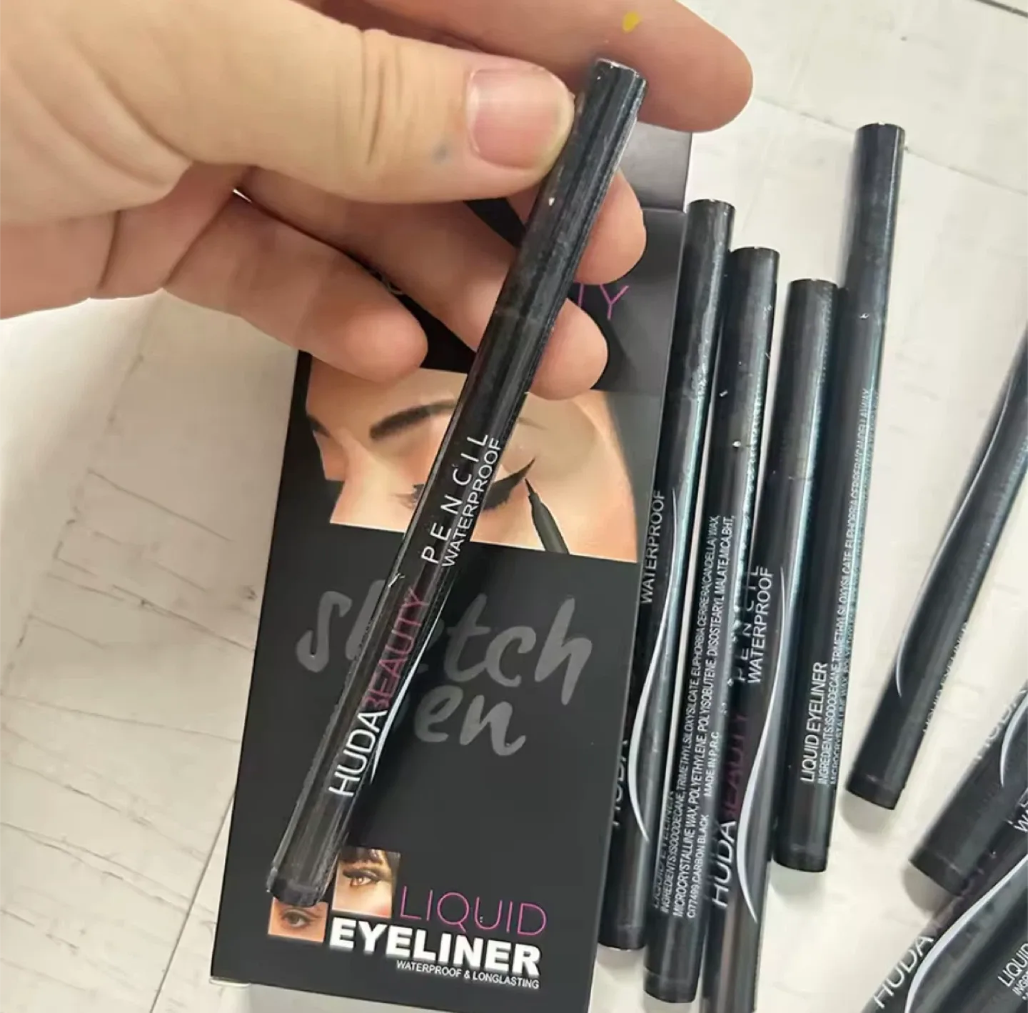 Huda Beauty Liquid Eyeliner Waterproof
