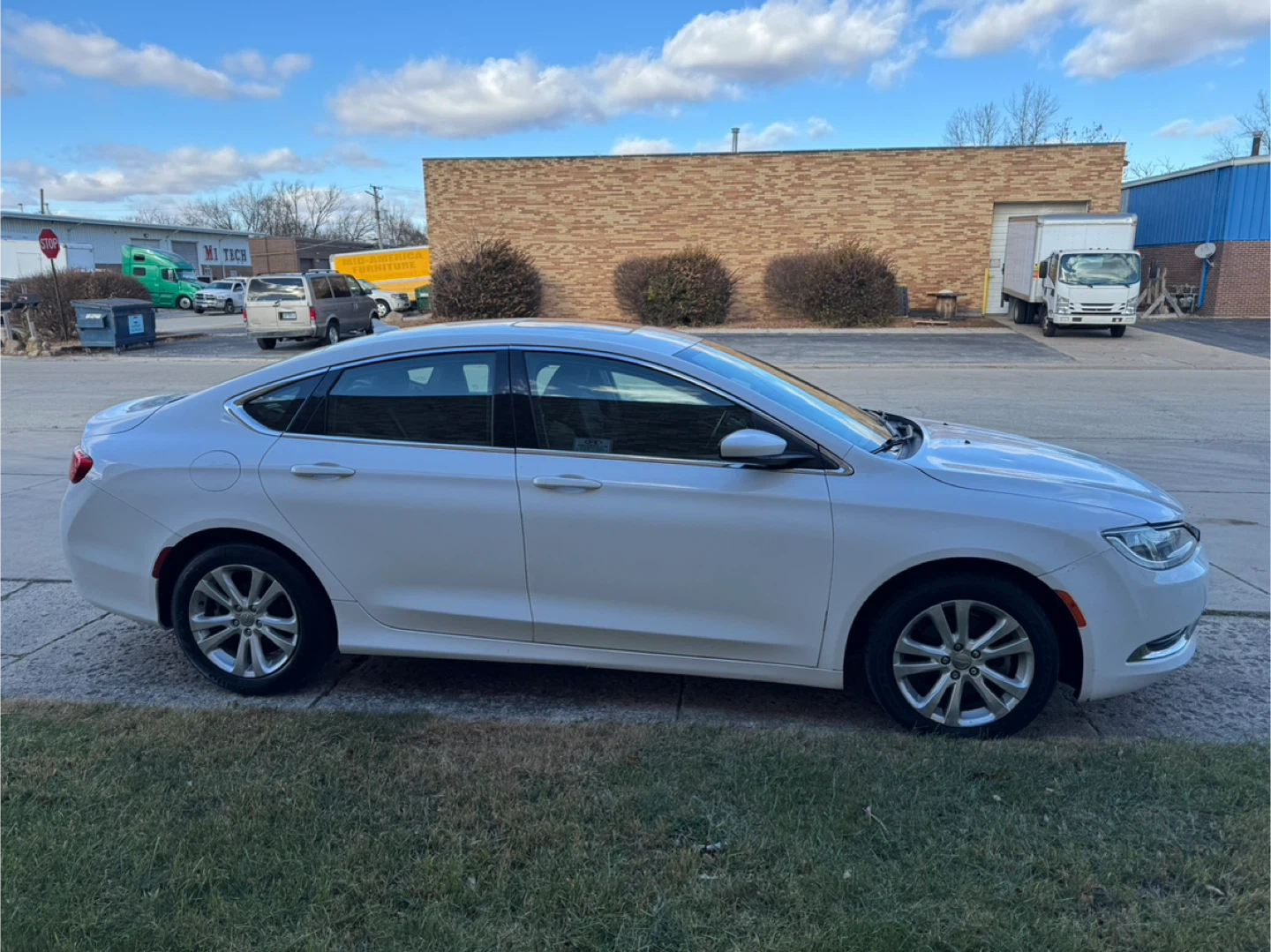 2015 CHRYSLER 200 LIMITED - photo 2