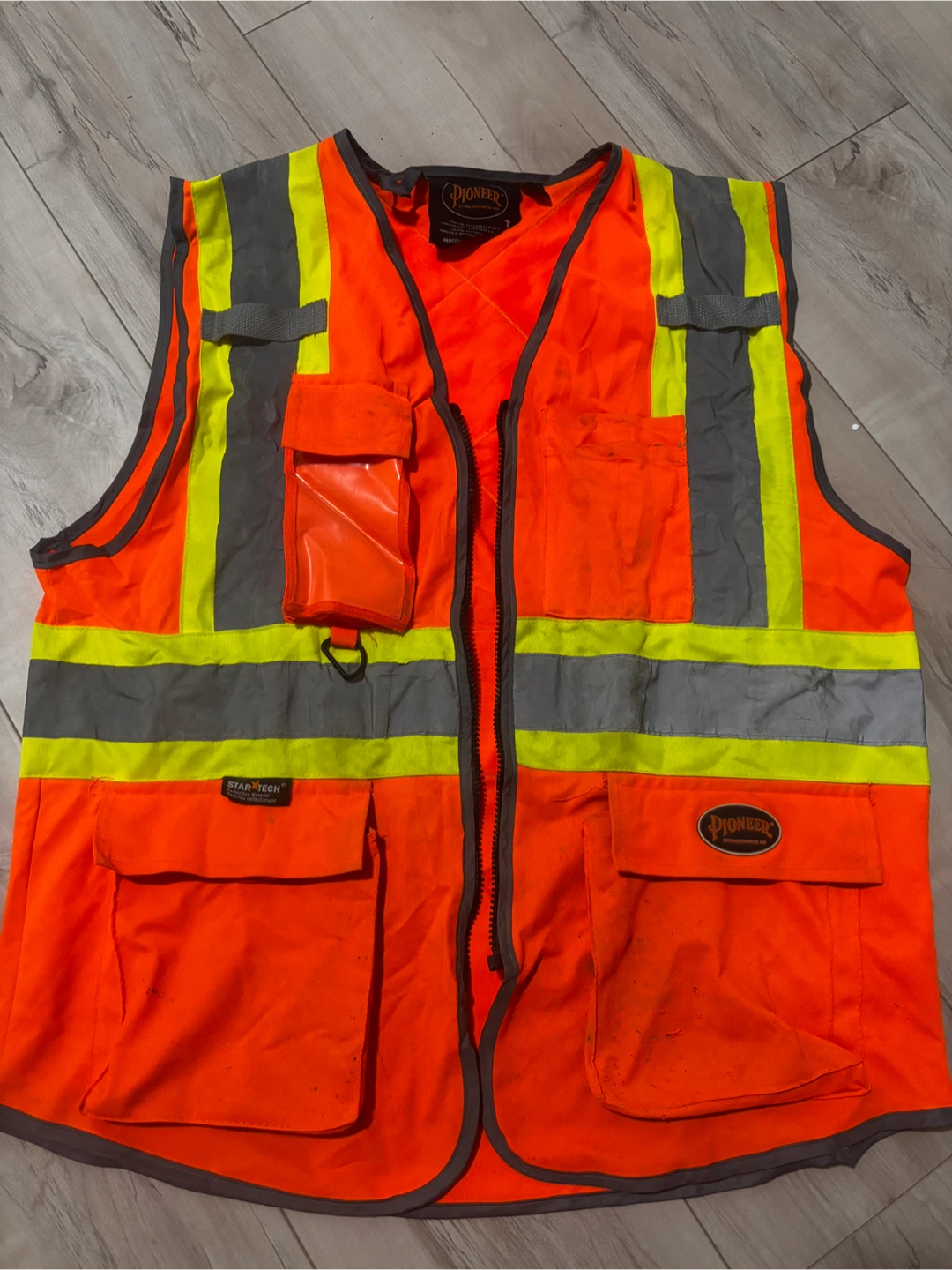 Safety vest / neon work vest