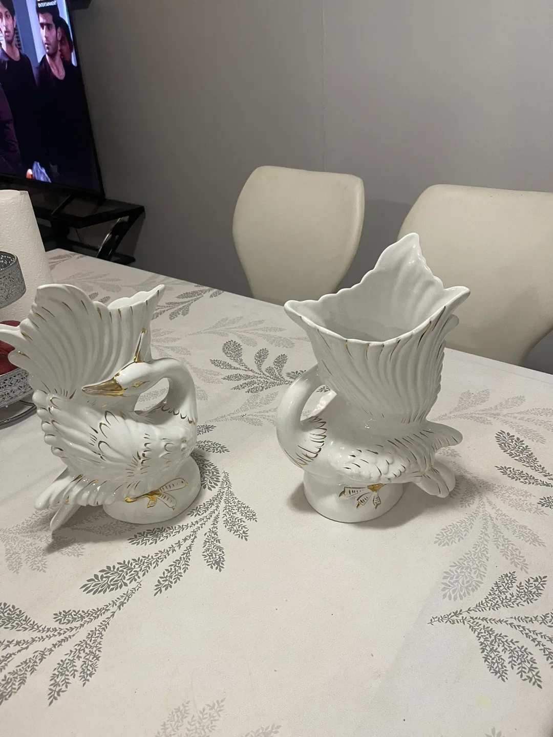 2 Swan Vase - White with Gold Accents image indicator(5)