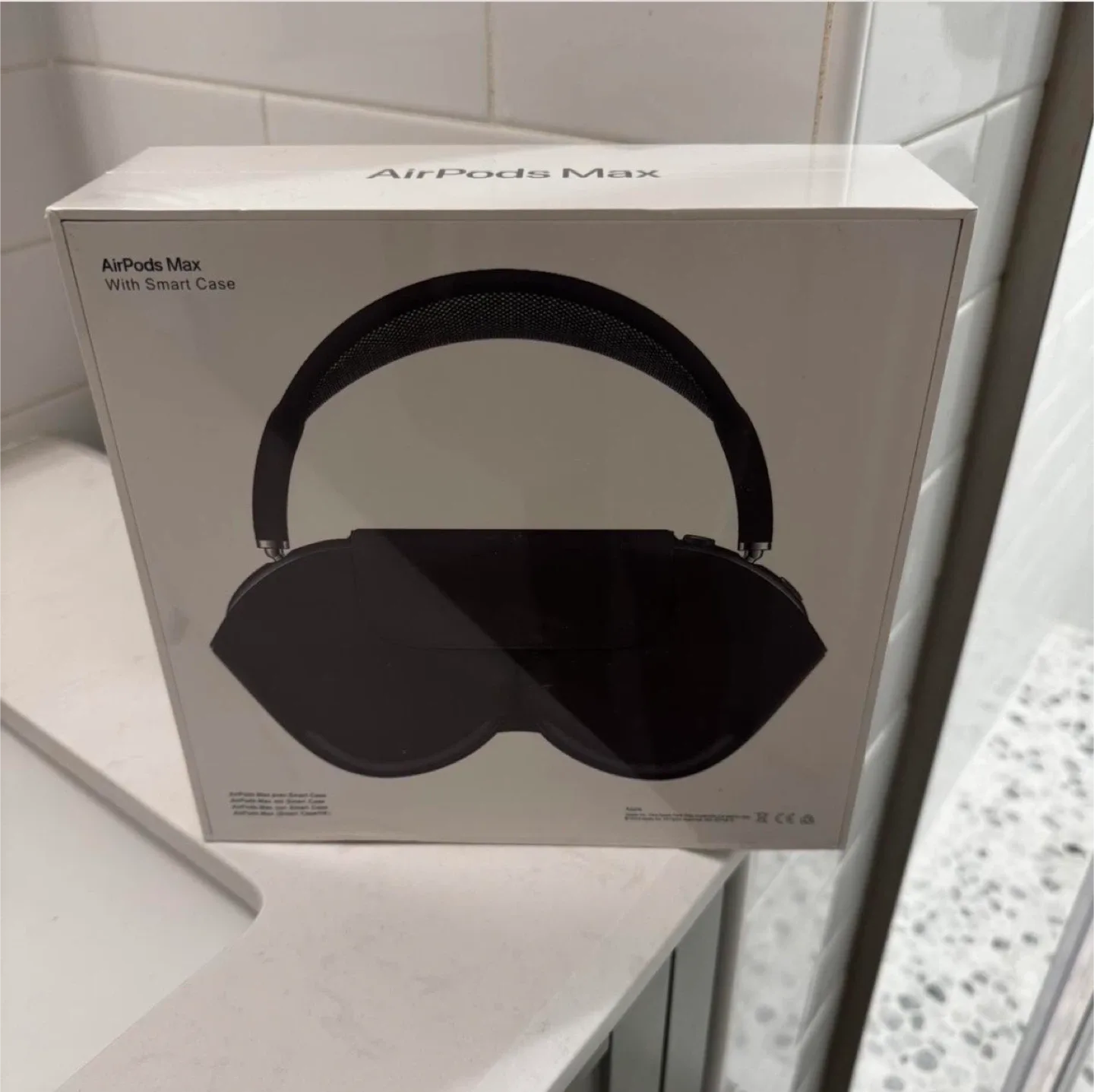 Apple AirPods Max image indicator(3)