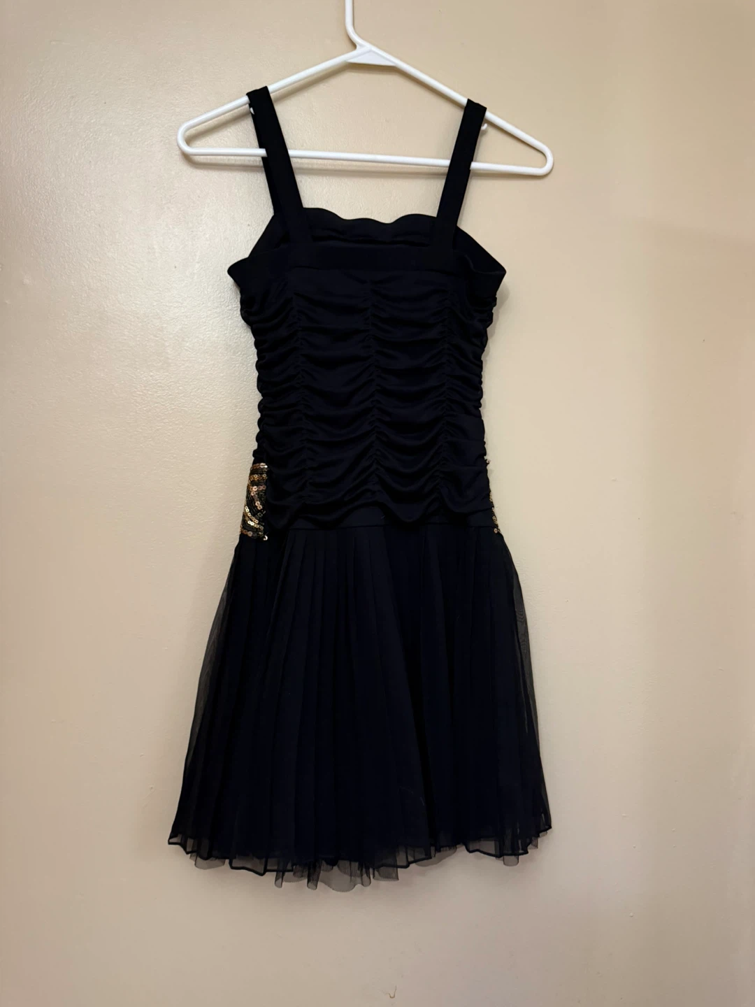 Stylish Black Dress with Gold Sequin Belt girls size 12 - photo 2
