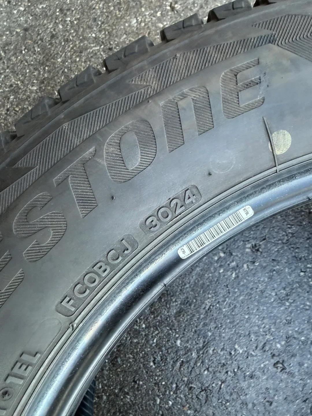 225/60R17 Bridgestone Blizzak DM-V2 225/60R17 Winter Tire image indicator(4)