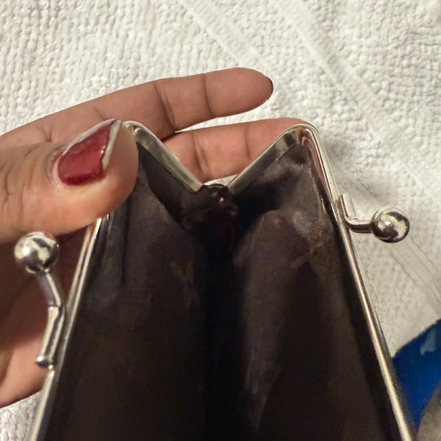 Louis Vuitton Monogram Coin Purse image indicator(4)