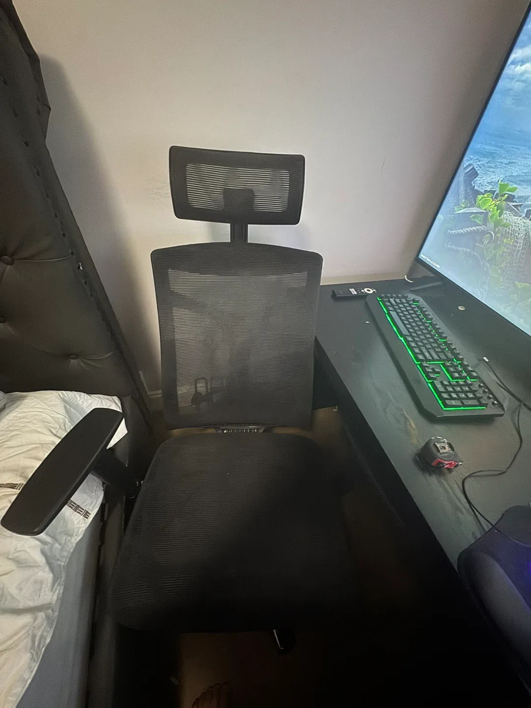 Black Mesh Office Chair